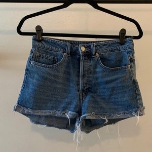 Cut off high waisted jean shorts